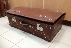 2 Старых Кожанных Чемодана - Китай времен Мао 40-50е годы