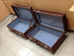 2 Старых Кожанных Чемодана - Китай времен Мао 40-50е годы
