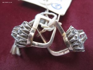 Золотые серьги с бриллиантами 583пр.