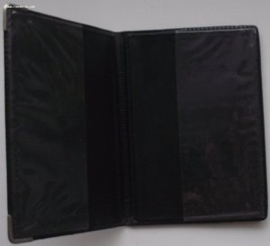 куча дипломов,удостоверений свидетельств и других документов