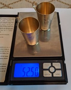 Две серебряные стопки с боковыми ручками, 875 проба