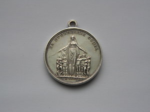 За прививание Оспы.