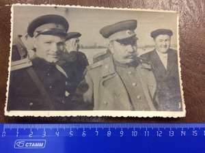 Будённый 3 фото 50-й год фото с капитаном милиции, газета