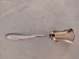 Серебряная ложка (совок) с позолотой для сахара, 875 проба