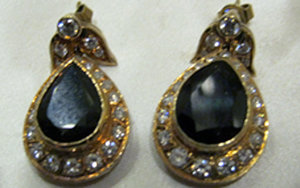 Кольцо и серьги. Золото 750 пр. Сапфиры, бриллианты.