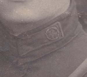 Сотрудник РКМ. Шитая эмблема. Кокарда. 1924 год.