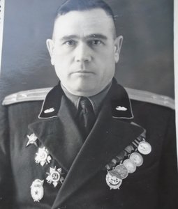 Лот из 5 фото с медалями За оборону Кавказа.