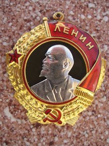 Ленин. Ранен.