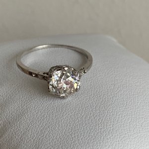 Кольцо старинное в платине бриллиант 2 карата