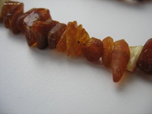 Бусы янтарь