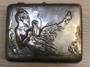 Портсигар 875 пр довоенный, с чертом