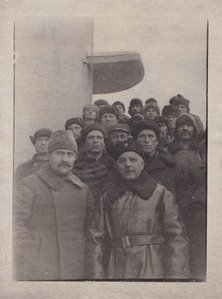 К.Ворошилов и Л.Каганович среди народа. Лот - 3 фото.