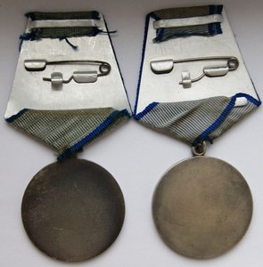 Пара медалей " За Отвагу " безномерных ...