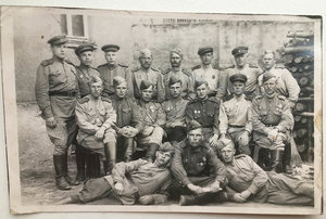 Взвод с командиром после Победы