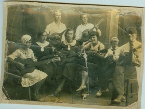 Струнный кружок 1936-38г. Три фото.