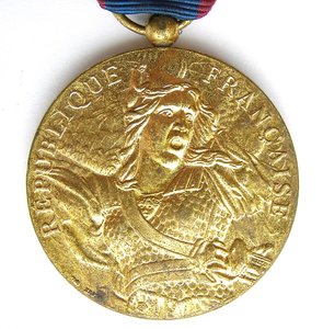 Франция. Медаль Национальной обороны в бронзе.