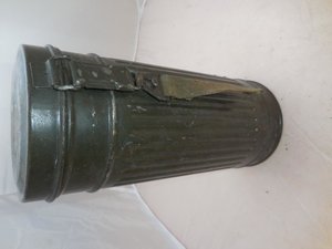 Противогаз в бачке Германия 3 рейх.