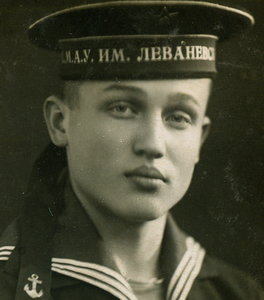 Курсант " ВМАУ им. Леваневского ".