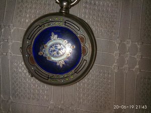 Часы серебряные эмалированные