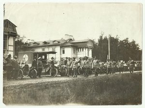 Император НИКОЛАЙ II с генералами.20 августа 1914 г.