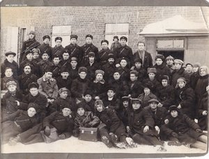Группа работников РККМ и милиционеров. 1920-е годы. + бонус.
