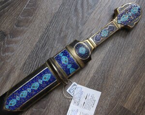 Кинжал Кубачинский здоровый в эмалях, серебро 875 пробы.