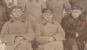 Фото на память: отъезд помощника уполномоченного. 1932 год.