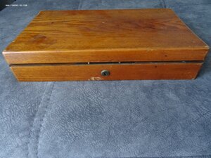 Антикварный пистолет Адамса в родной коробке