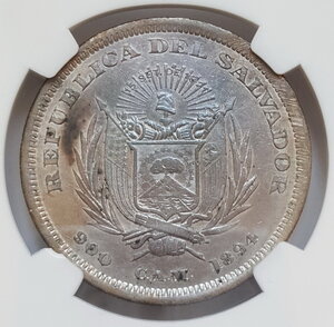 Сальвадор 1 песо 1894 года ( NGC aUNC )