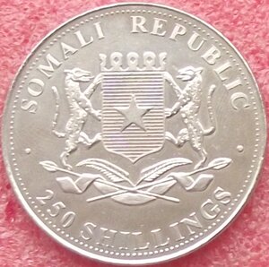 250 шиллингов,Сомали,2001,картины великих художников,цветн.