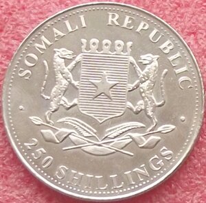 250 шиллингов,Сомали,2001,картины великих художников,цветн.