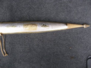 Кинжал, эмали, серебро. Красавец.