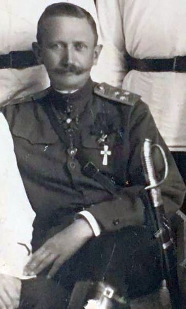 Генерал-лейтенант Адамович