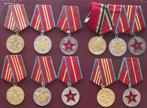 выслуги,ветераны ВС,много различных,юбилейных медалей
