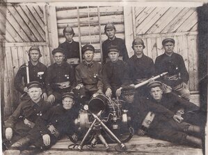 Группа чинов пожарной охраны. Форма. Знаки. Снаряжение.