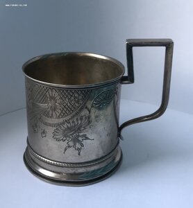Красивый серебряный подстаканник 2