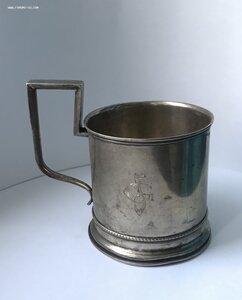 Красивый серебряный подстаканник 2