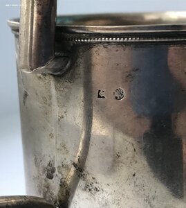 Красивый серебряный подстаканник 2