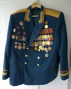 НАИПОЛНЕЙШИЙ КОМПЛЕКТ НА ГЕНЕРАЛА С МУНДИРОМ