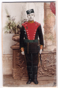 Фото до 1917 года Подскажите что за военный ?