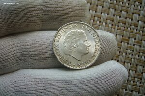 Ассорти иностранных монет - серебро