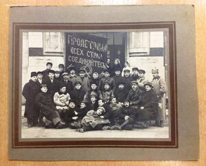 3 большие фото 1920-х Командир полка с ,,разговорами"