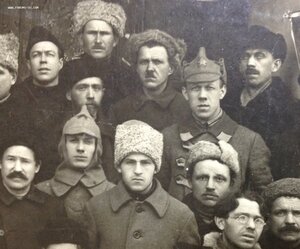 3 большие фото 1920-х Командир полка с ,,разговорами"