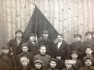3 большие фото 1920-х Командир полка с ,,разговорами"