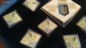 Комплект знаков НОК Украины на XXIII Олимпиаде