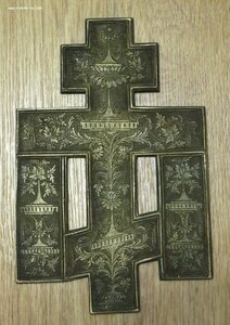 Большой крест-распятие с предстоящими. 6 цветов эмали.