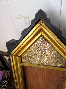 Киот "Домик" латунная рамка. Под Икону 27*22см 19 век