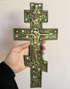 Большой крест-распятие в эмалях