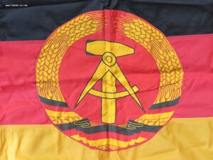 Флаг ГДР. Германская Демократическая Республика. Знамя.