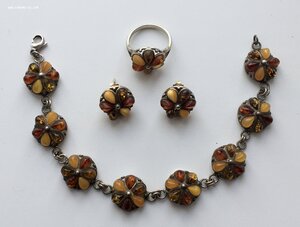 Серебряный янтарный гарнитур. Браслет, серьги и кольцо.